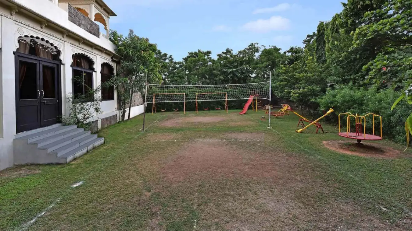 The Bagh (Inside Lawn)