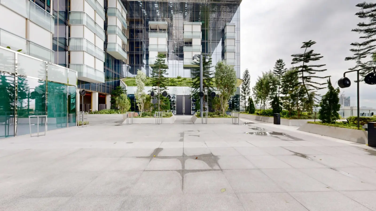 Cloud Terrace Lawn