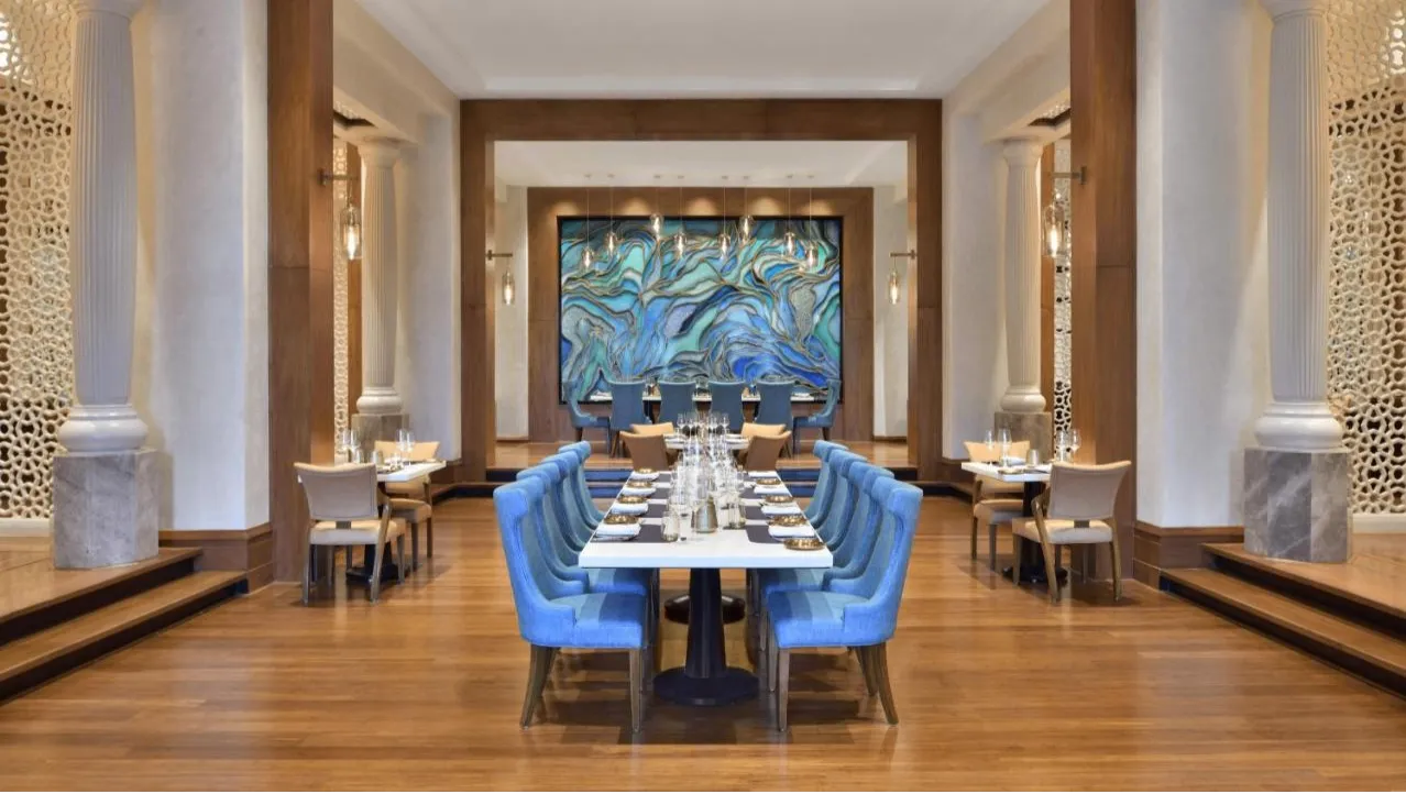 Meeting room 2 (Salon)