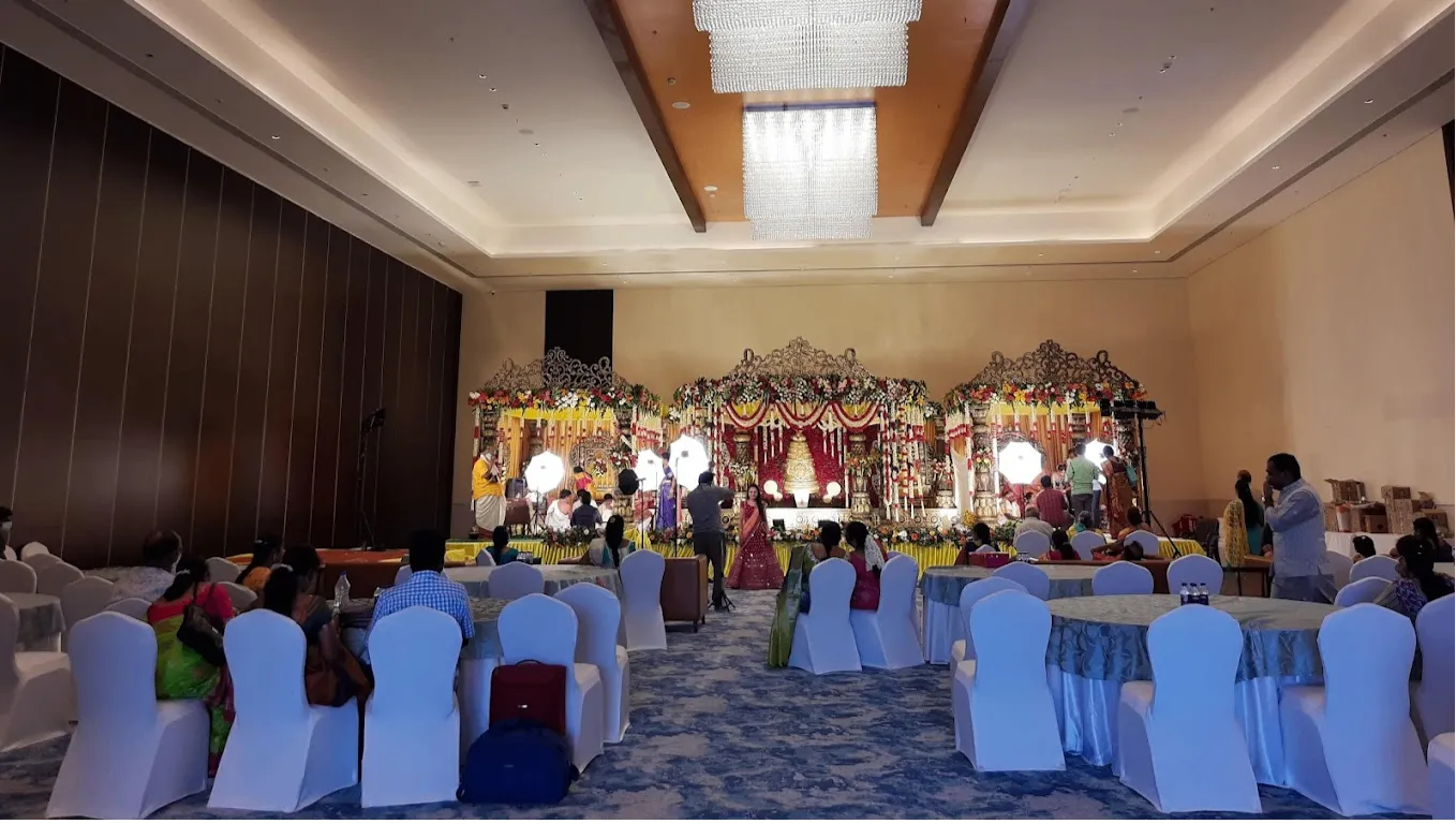 Silver Room