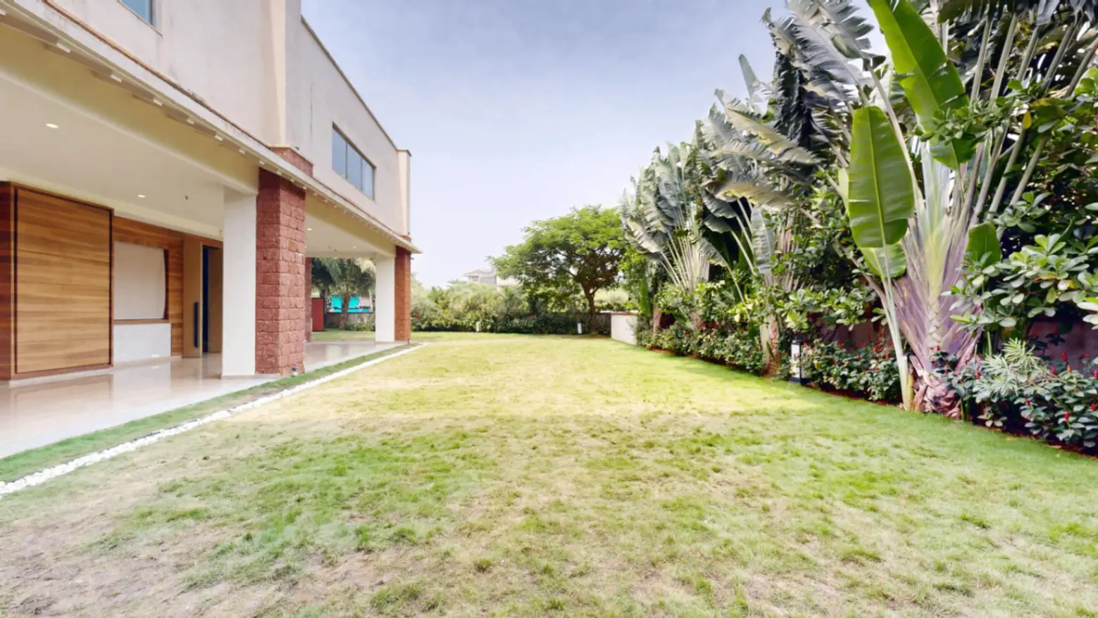 Kashti Lawns