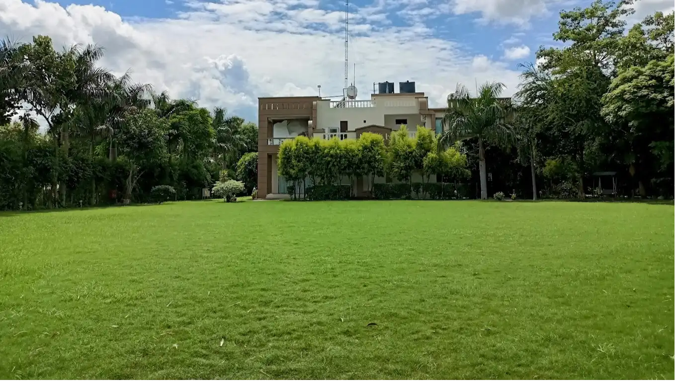 Aranya Lawns