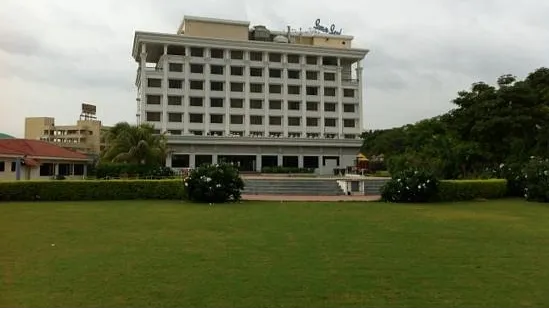 Lawn 1