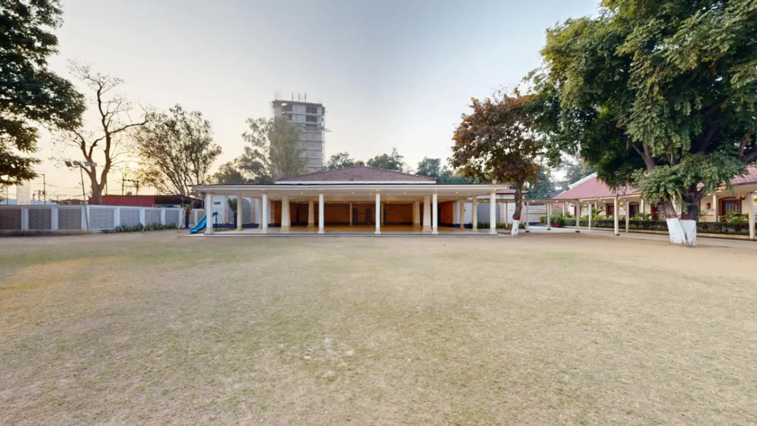 Vatika Lawn