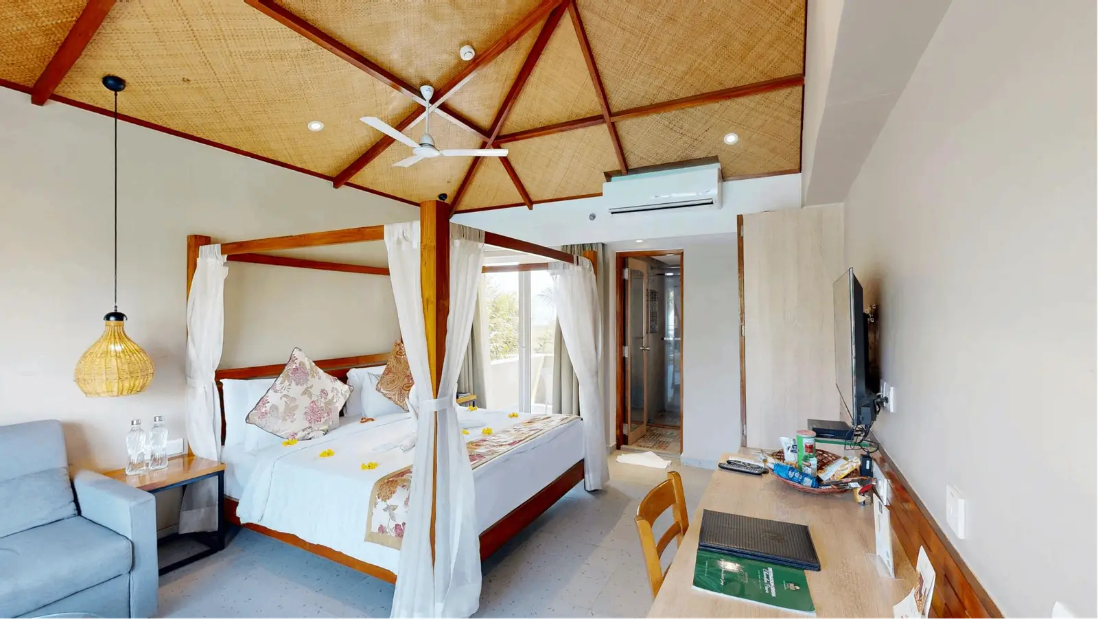 Wind Chimes Room With Lake View