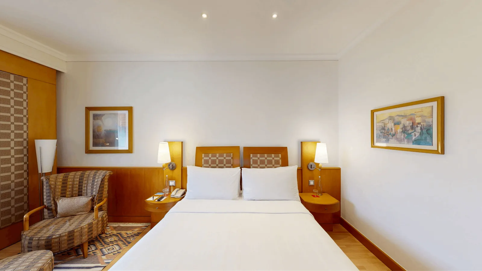 Club Room King Bed