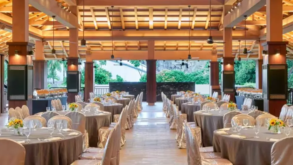  Adventure Cove Waterpark