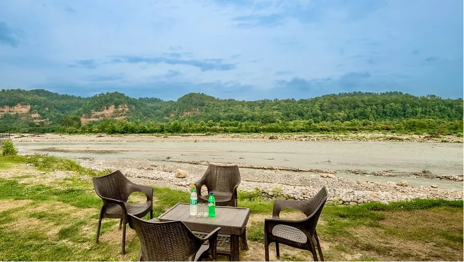 Lawn 3 (Riverside lawn)