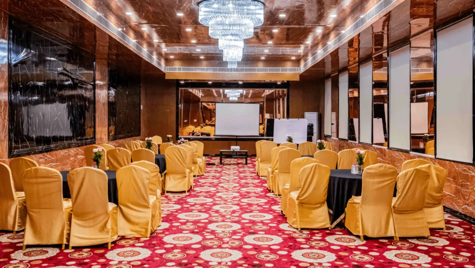 Rose Banquet at Foxoso Fiori Hotel, Jaipur | Spalba
