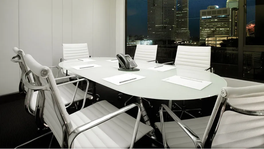 8M Executive Boardroom