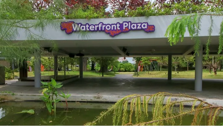 Waterfront Plaza