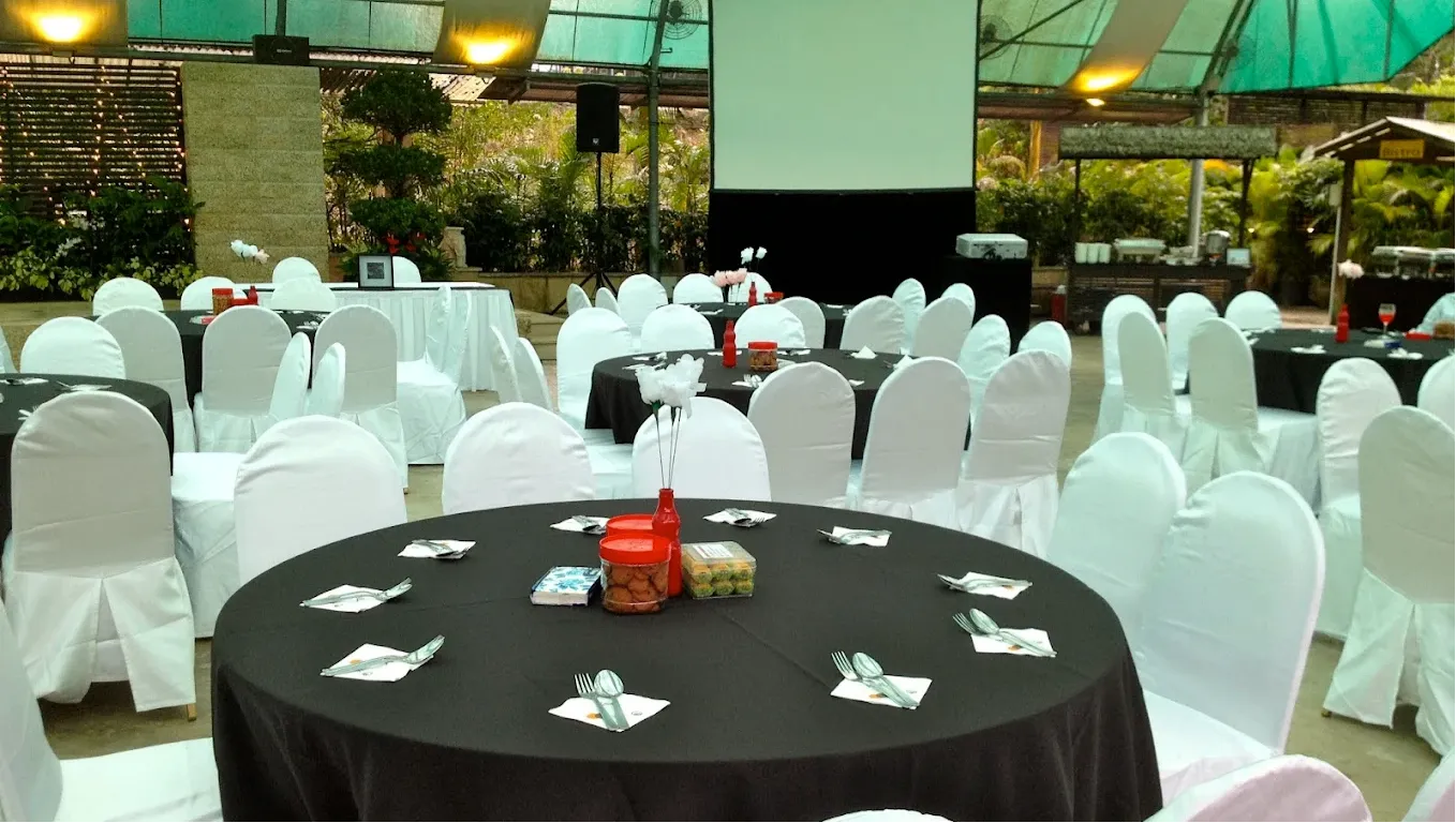 Guesthouse Courtyard