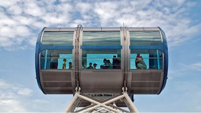 Singapore Flyer Capsules