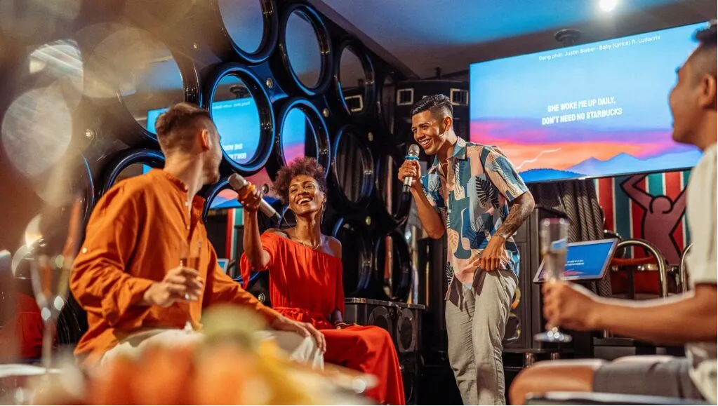 M Rouge Lounge & Karaoke