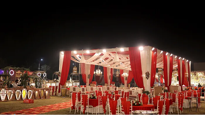 SKY GARDEN with Amatra Pool