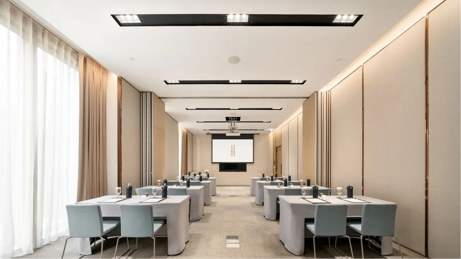 Midtown Meeting Room