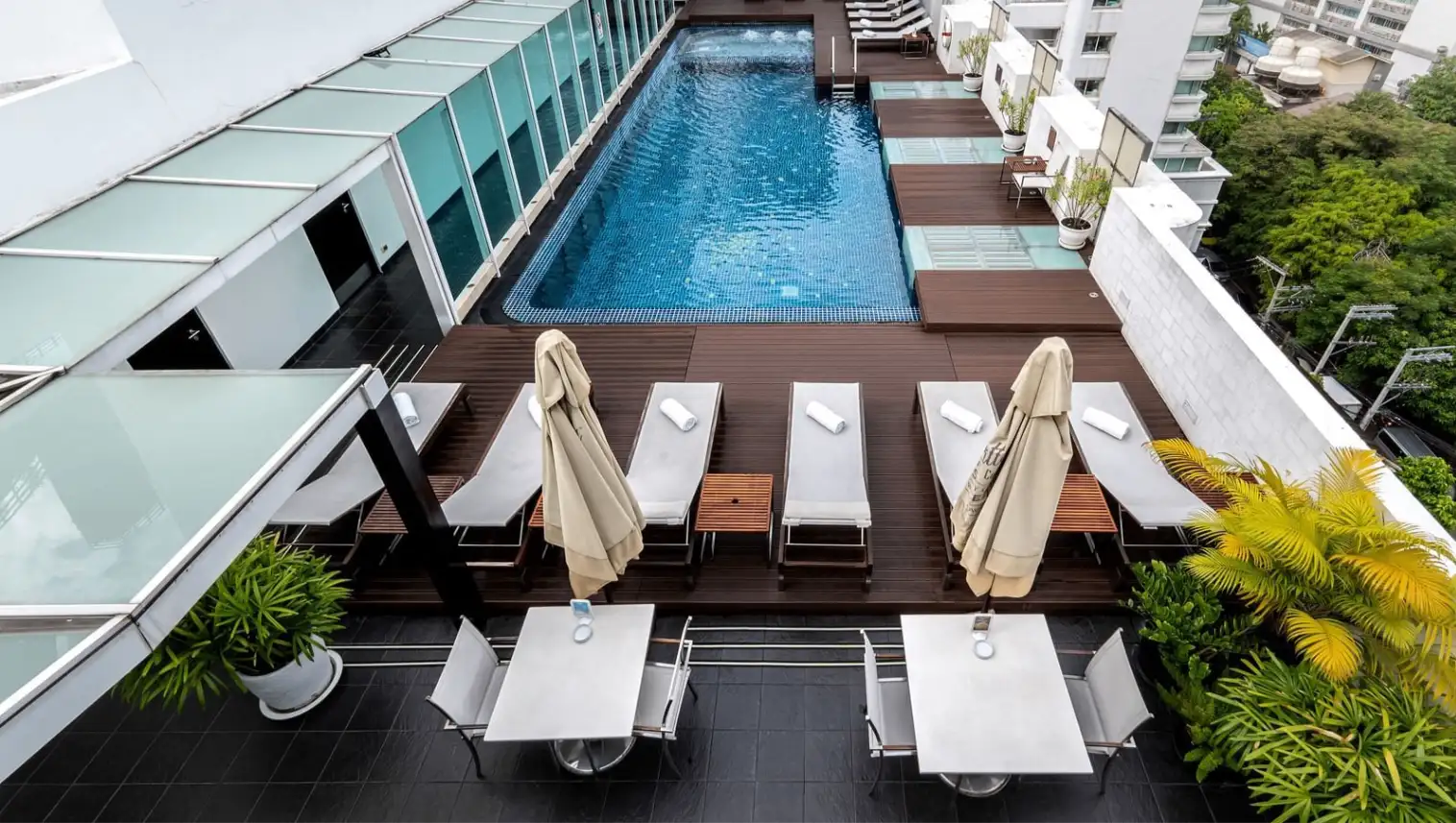  Rooftop Pool Area