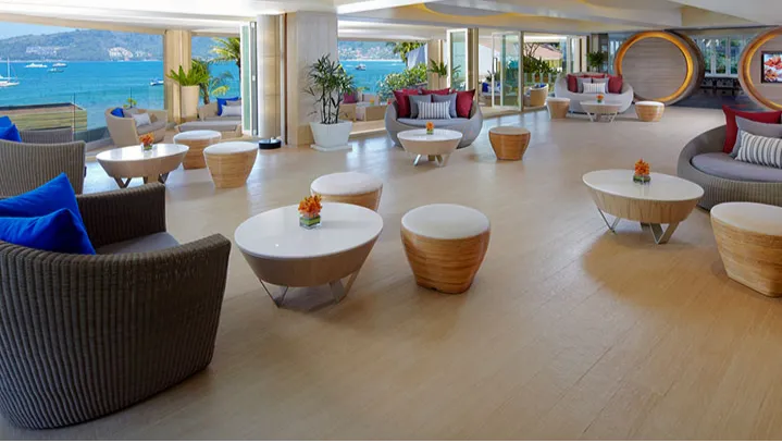 Voyager Lounge Terrace