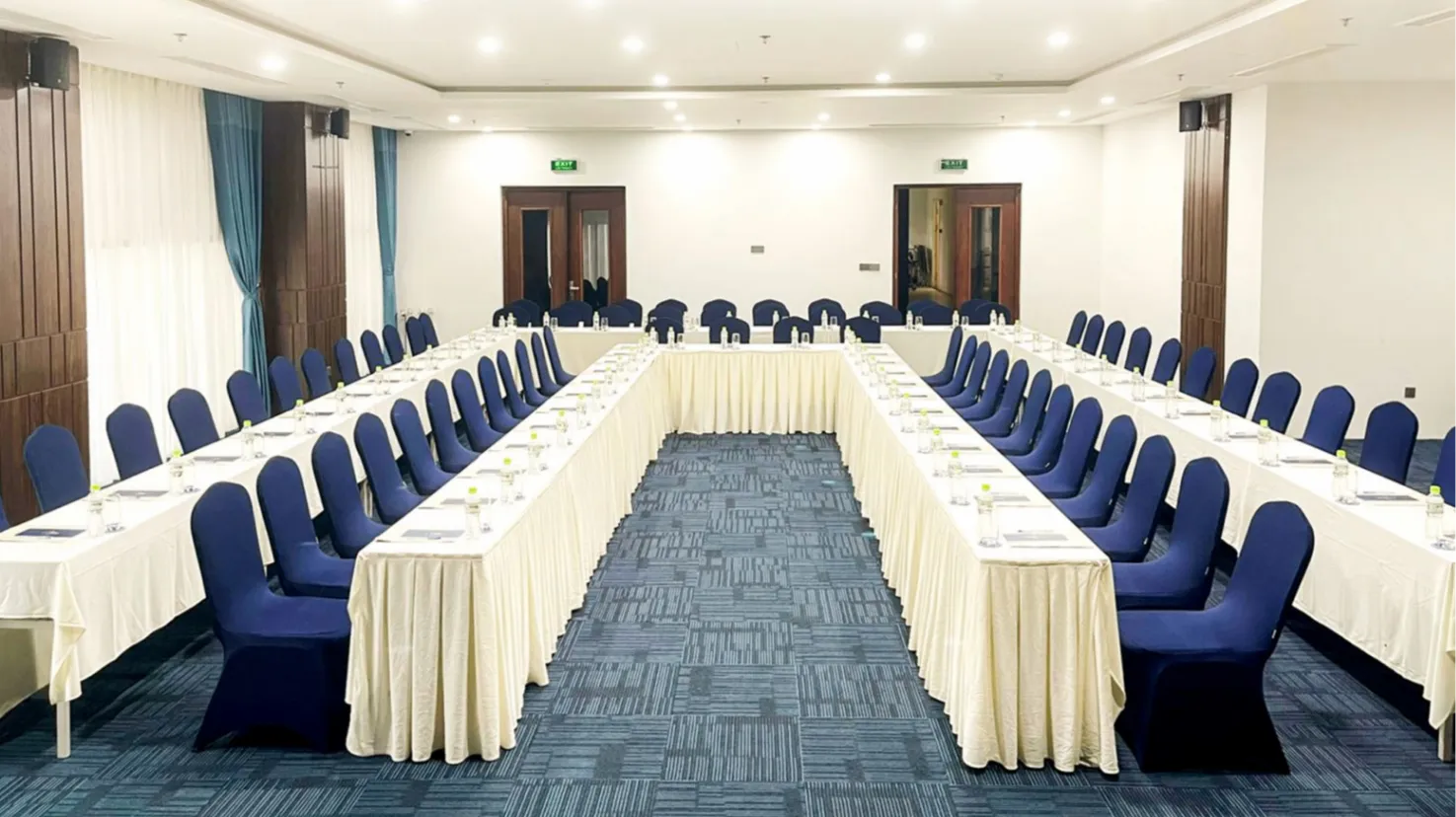 Meeting Room — gallery