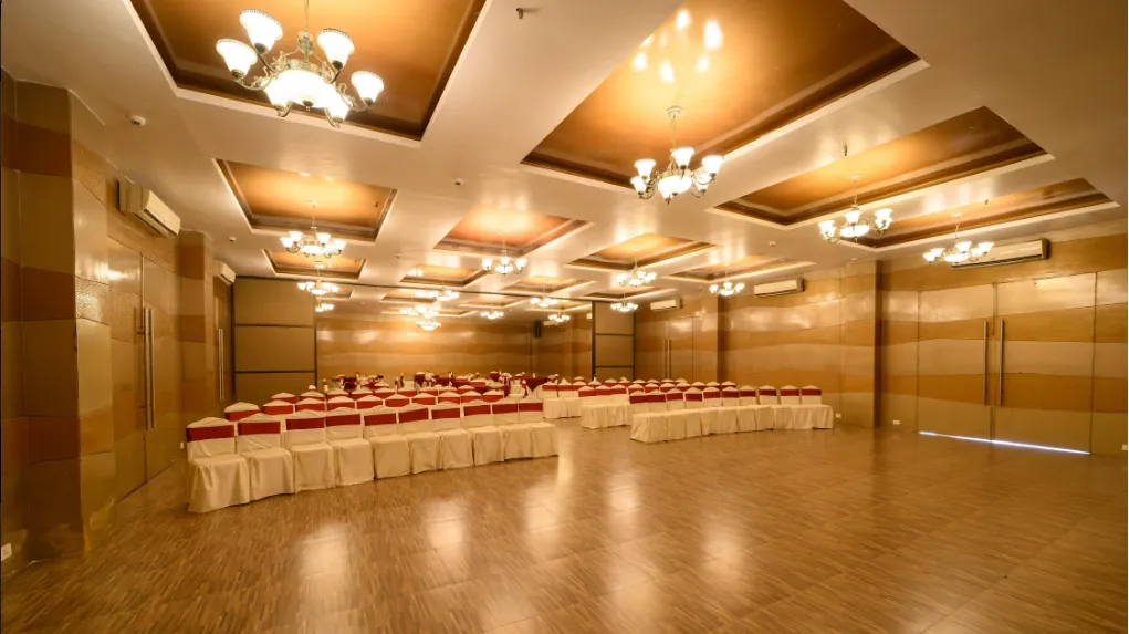 Regal Room1