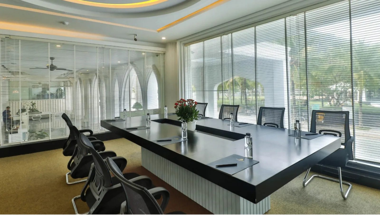 KUBERA BUSINESS CENTER