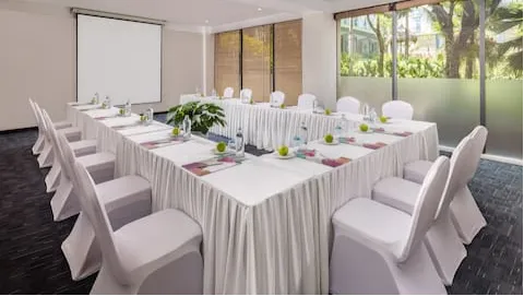 Bamboo Meeting Room