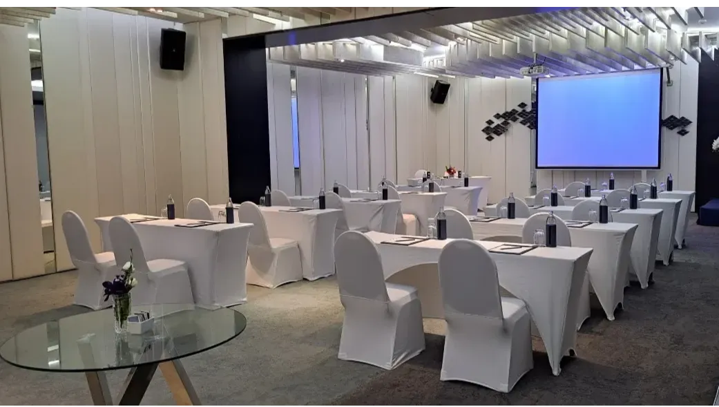 MM Meeting Room