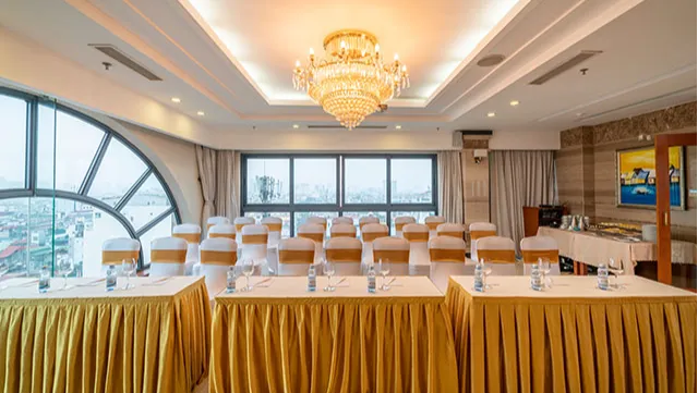 MEETING ROOM — gallery
