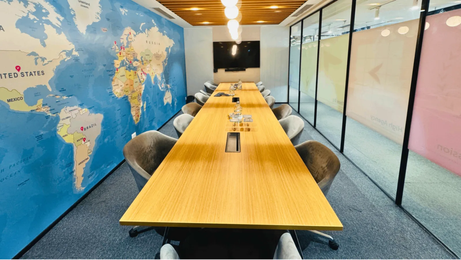 15 Seater Meeting room