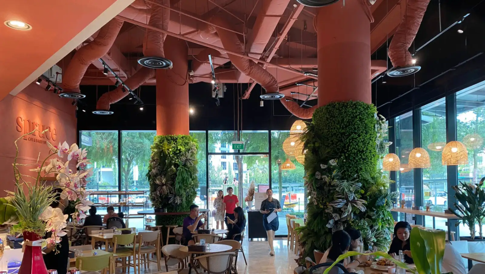 Whole Restaurant, Main Dining Area, Private Area — gallery
