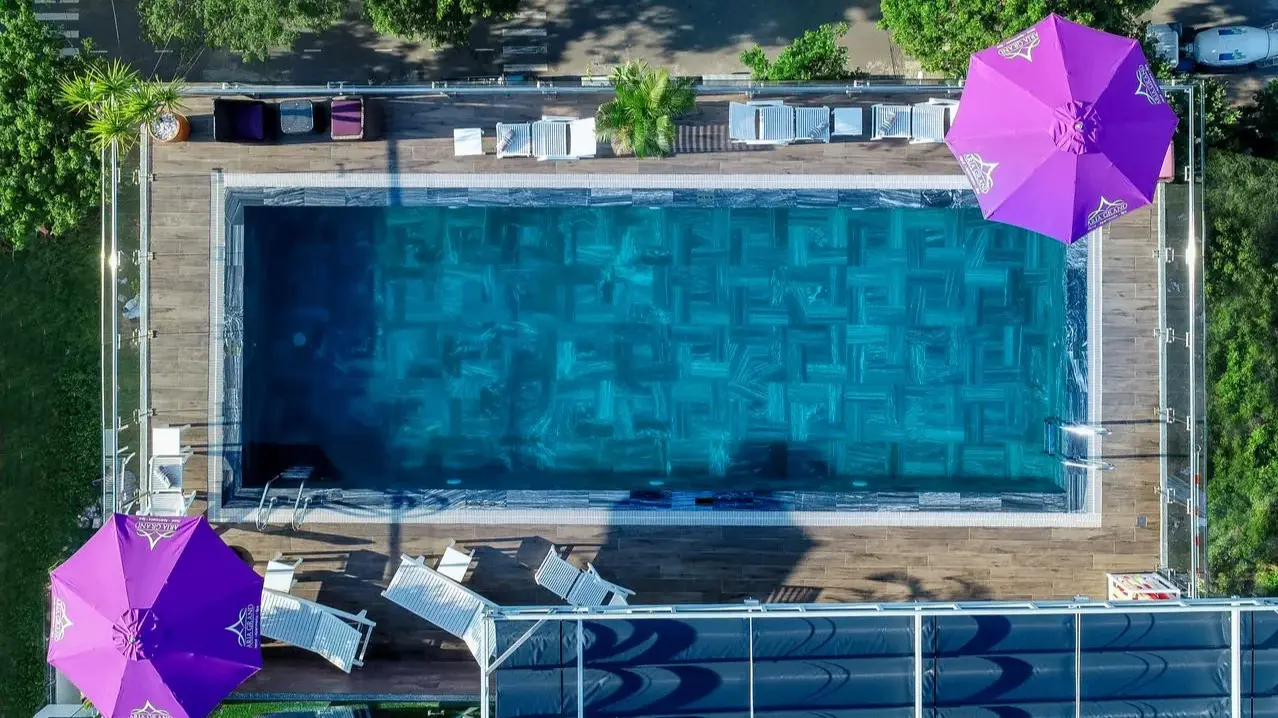 Rooftop (Sky Pool & Bar Area)