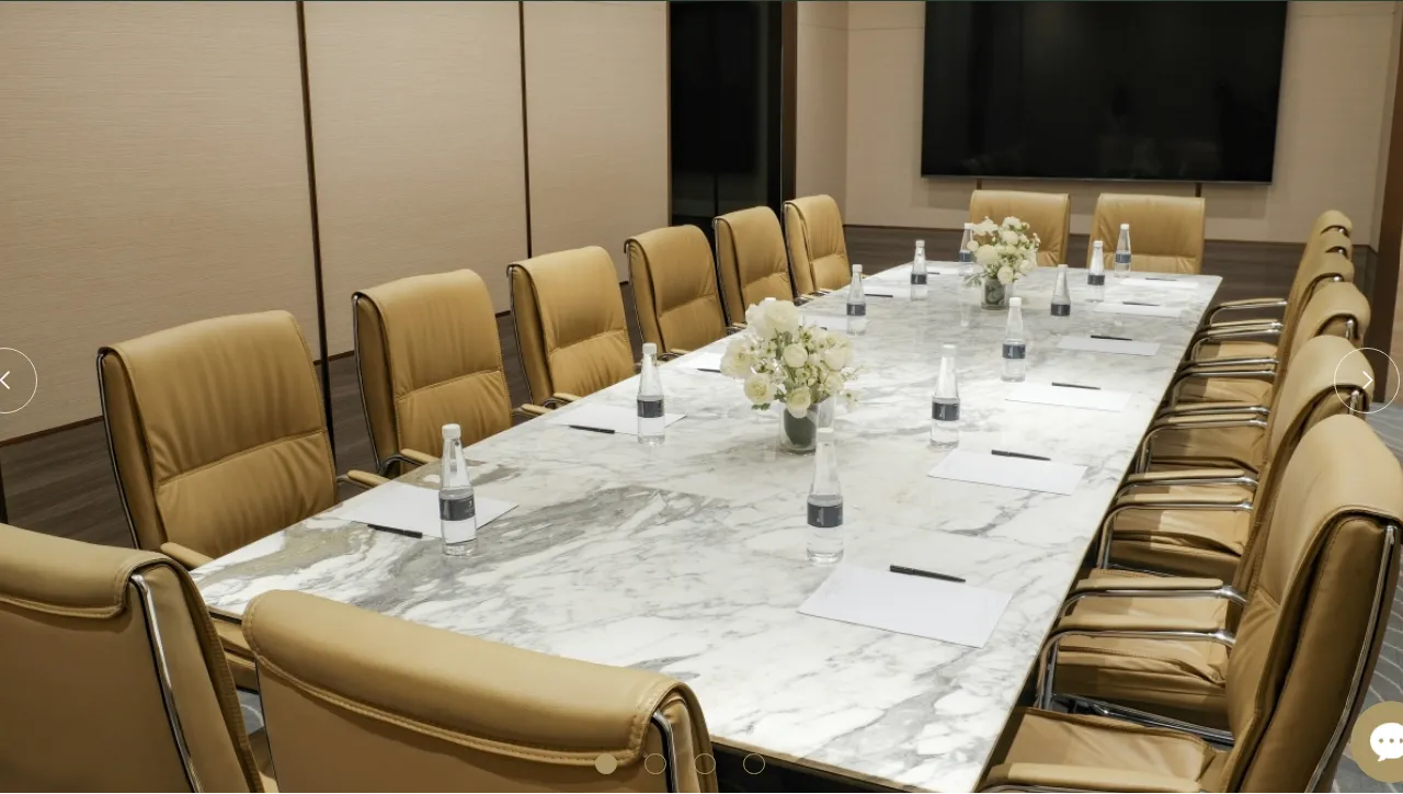 MEETING ROOM — gallery