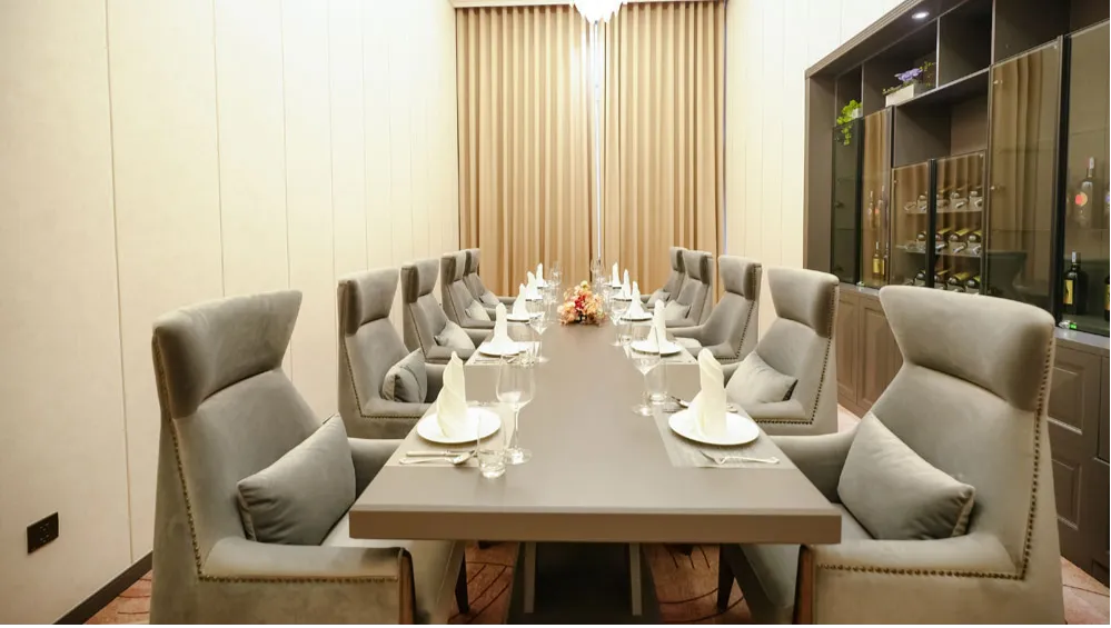 LOTUS ROOM & LAVENDER ROOM