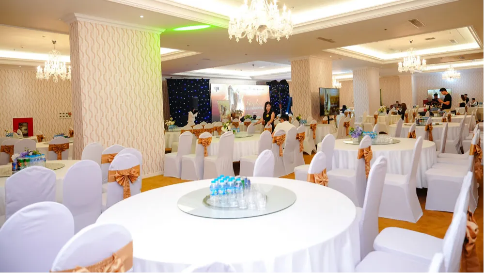 SWISS GRAND BALLROOM