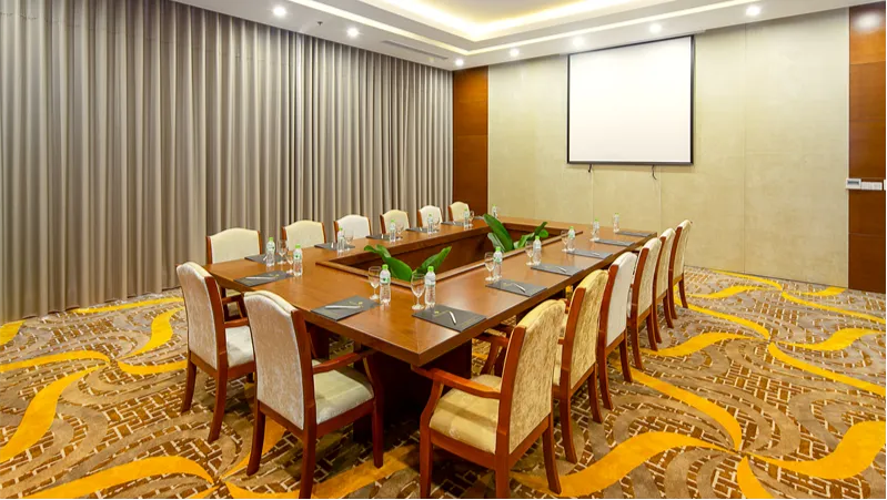  Lavanda Meeting Room