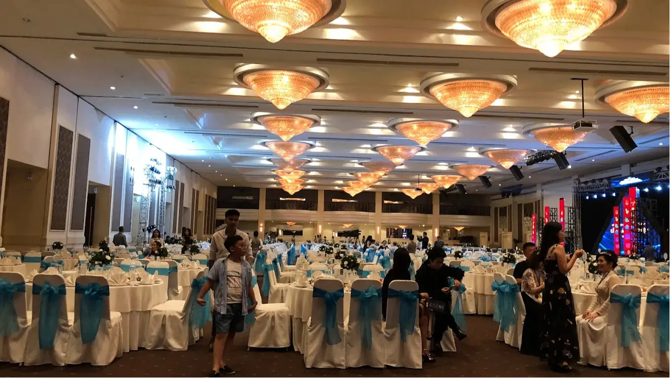 Ballroom 4