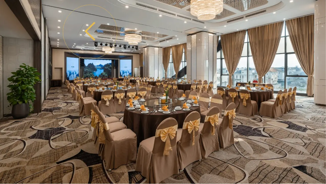 CRYSTAL PALACE EVENT CENTER