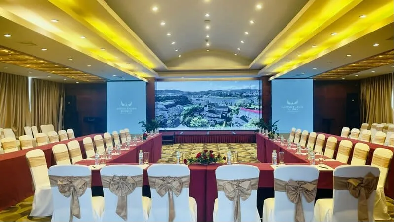 Tuyen Lam Conference Hall