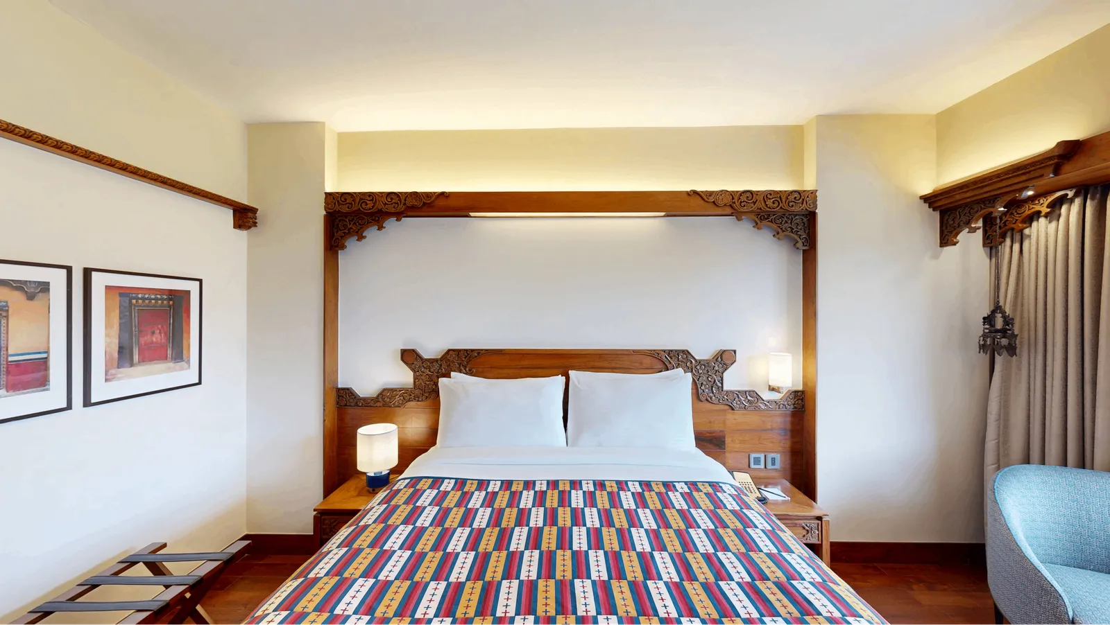 Heritage King Room