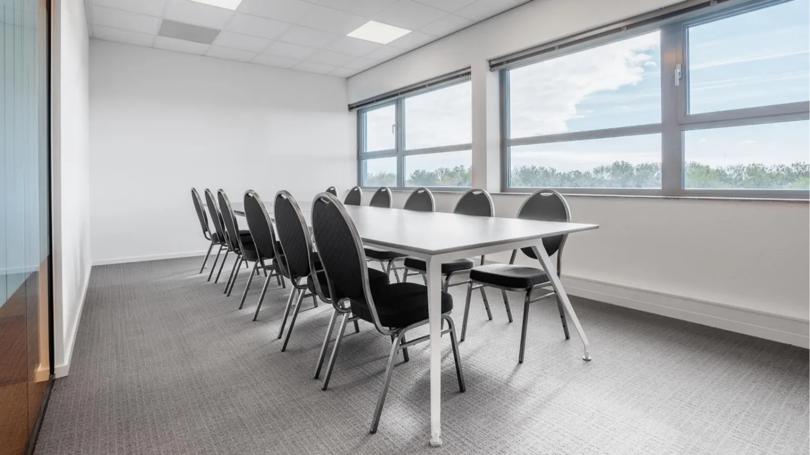 Meeting room MR03 — gallery
