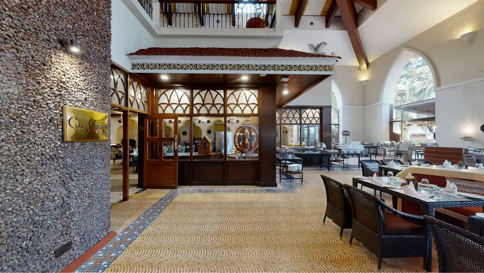  Lanai and Cafe Cascada