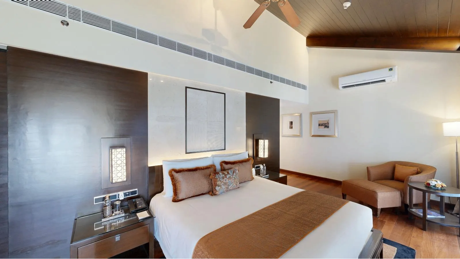 Royal Club Duplex Suite