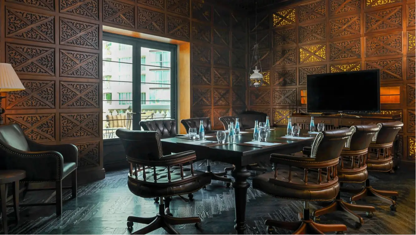  The Speakeasy Rooftop Bar - Boardroom	