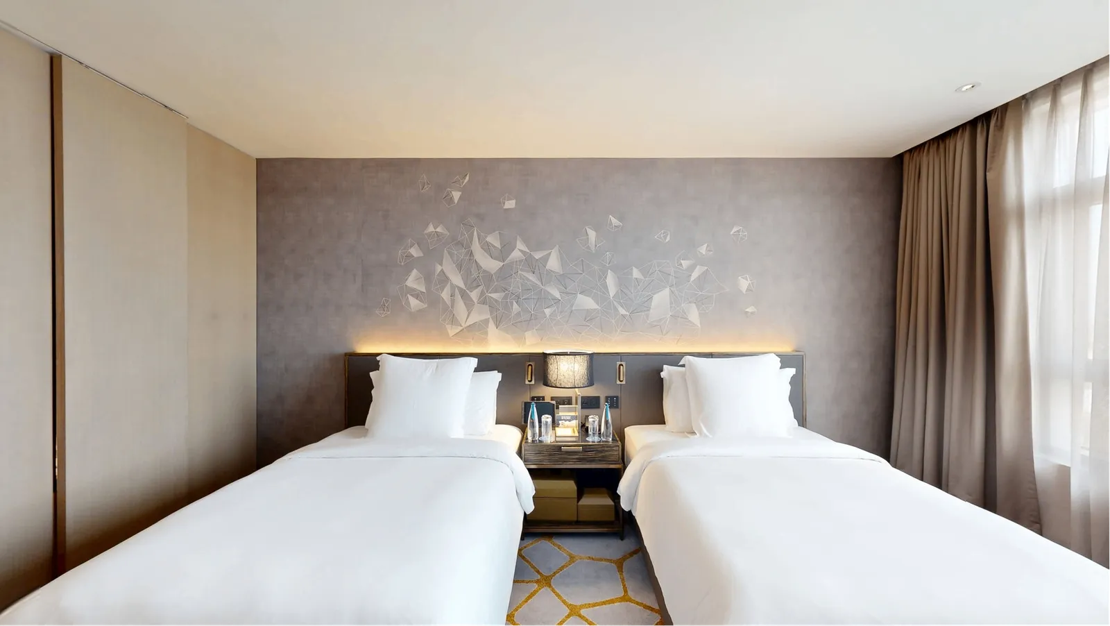 Cityscape Suite Twin Room