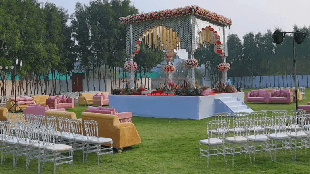 Wedding Lawn