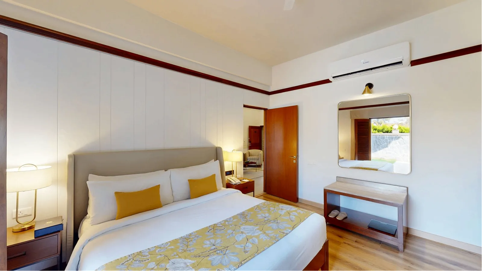 Grand One Bedroom Jet Pool Suite