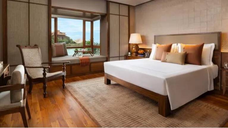 Luxury River View Room