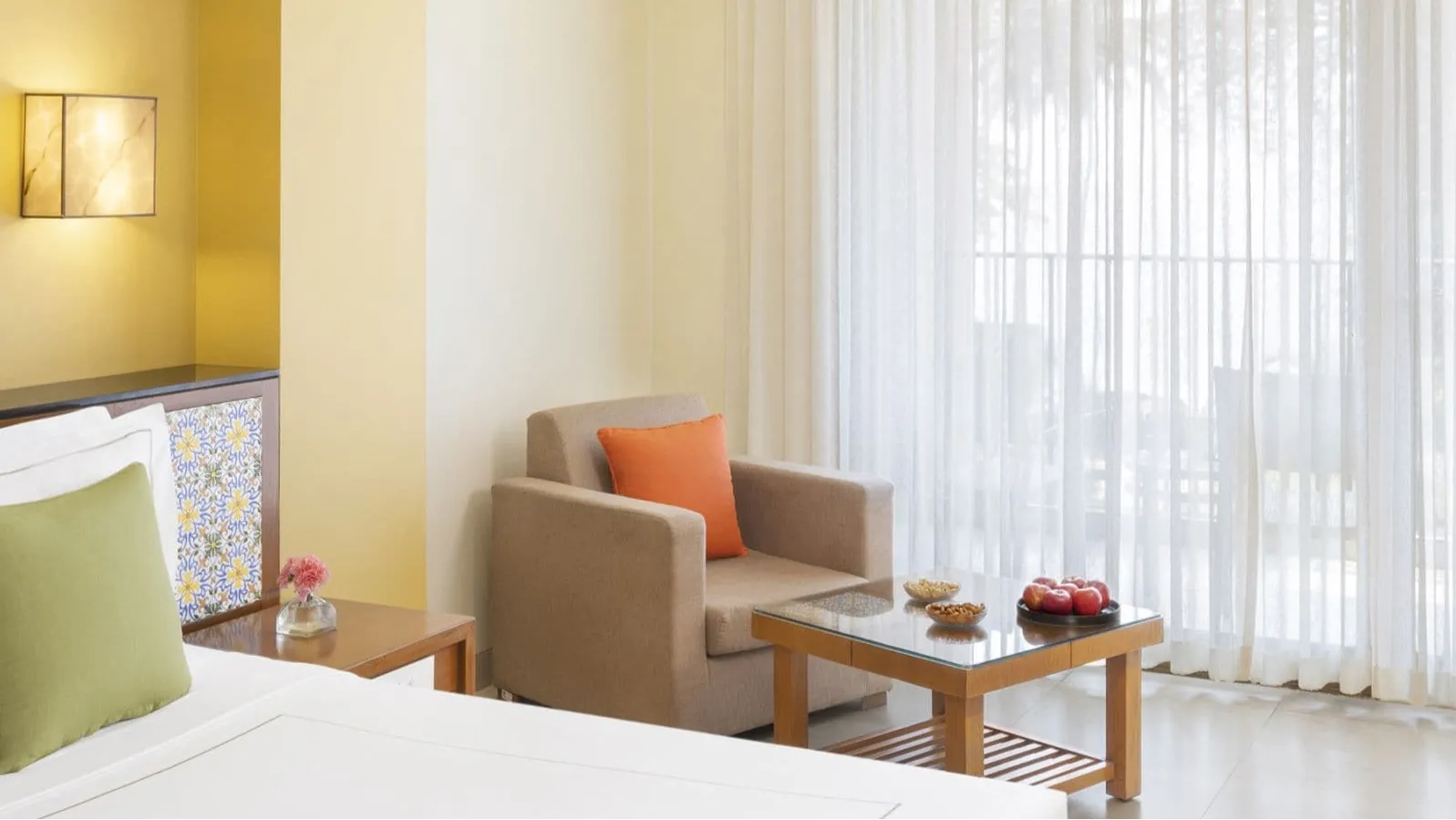 Luxury Room Garden View Twin Bed