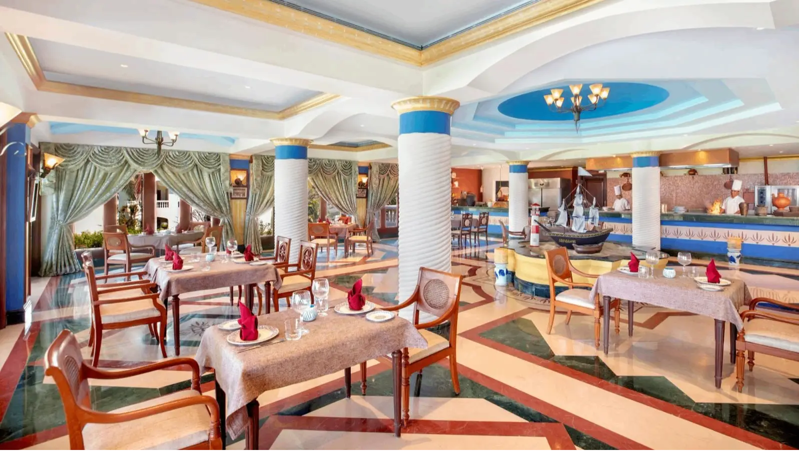 Voyager Trail By Miguel Arcanjo