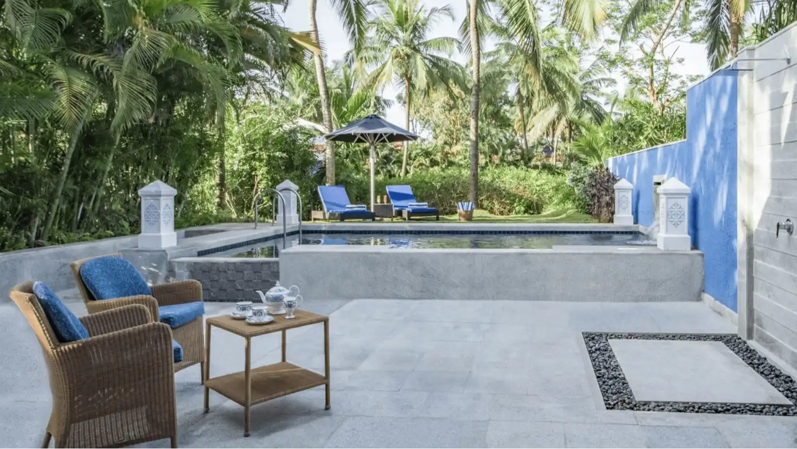 Villa Room Garden View With Plunge Pool King Bed 